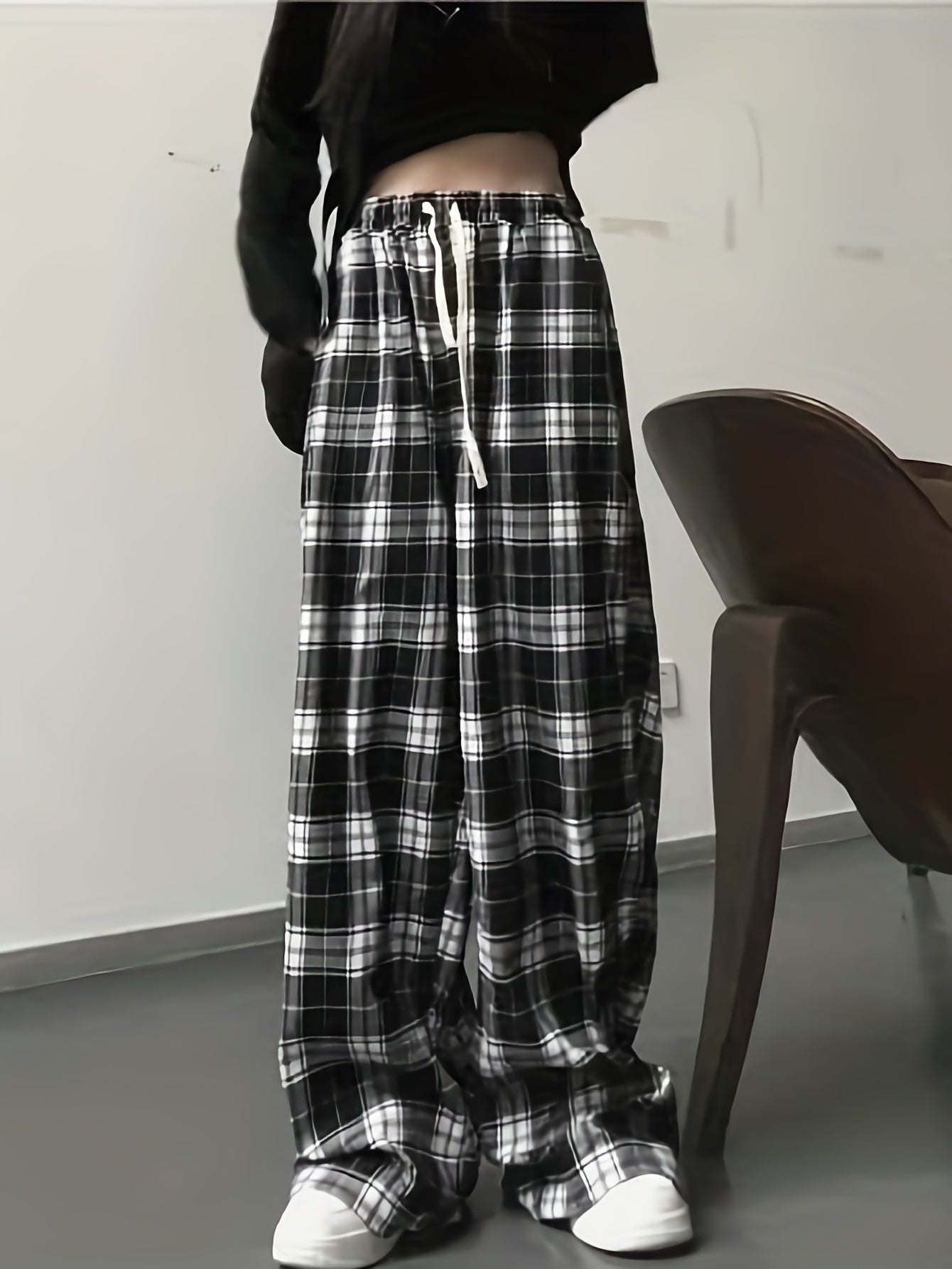 Stylish Plaid Drawstring Pants - Comfortable Loose Fit for Spring & Fall - Adjustable Waist, Versatile Womens Clothing