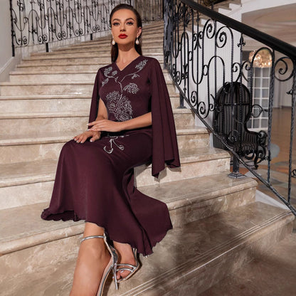 Embroidered Slim Bat Sleeve Sheath Dress
