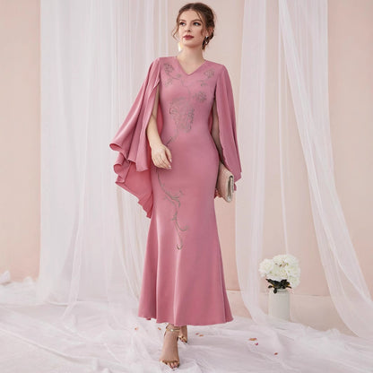 Embroidered Slim Bat Sleeve Sheath Dress